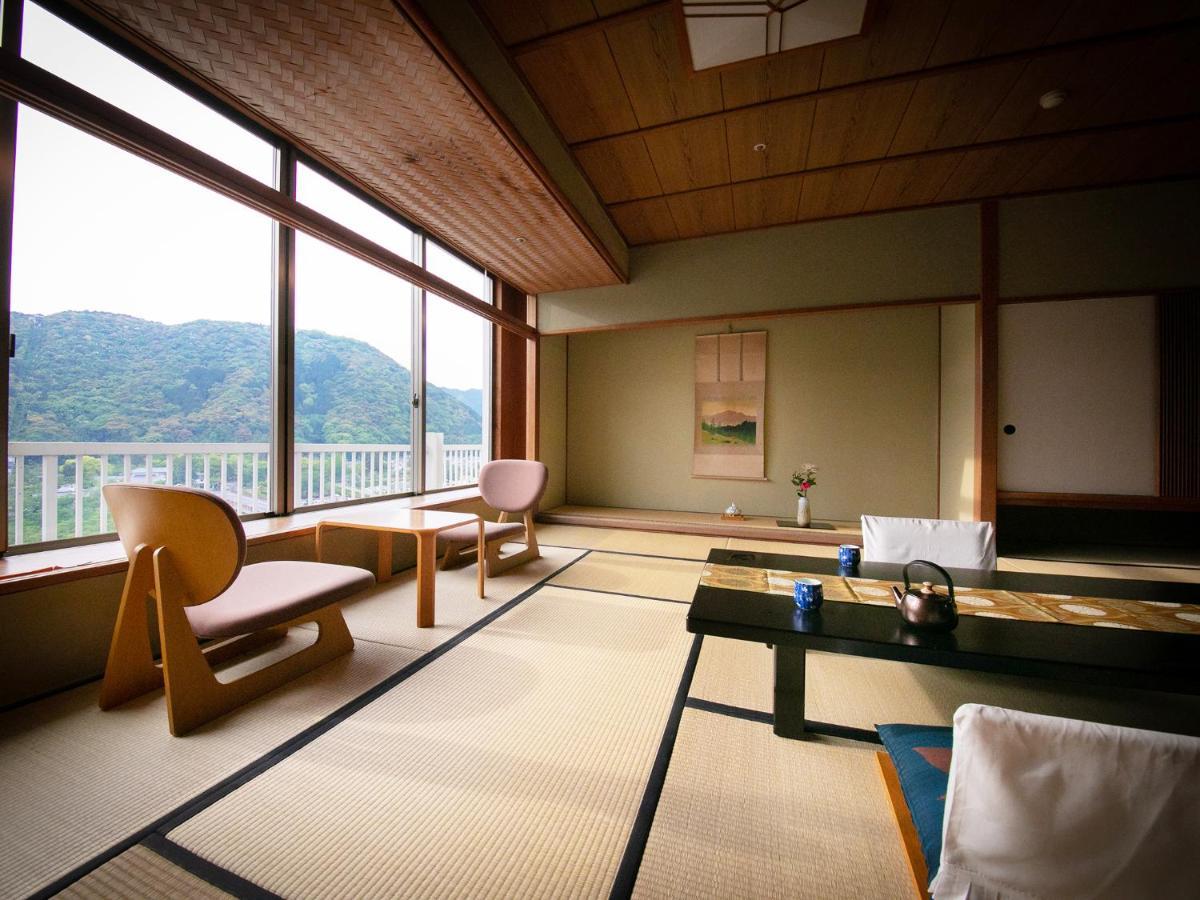 Iwakuni Kokusai Kanko Hotel Ngoại thất bức ảnh