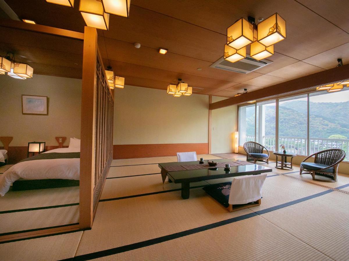 Iwakuni Kokusai Kanko Hotel Ngoại thất bức ảnh