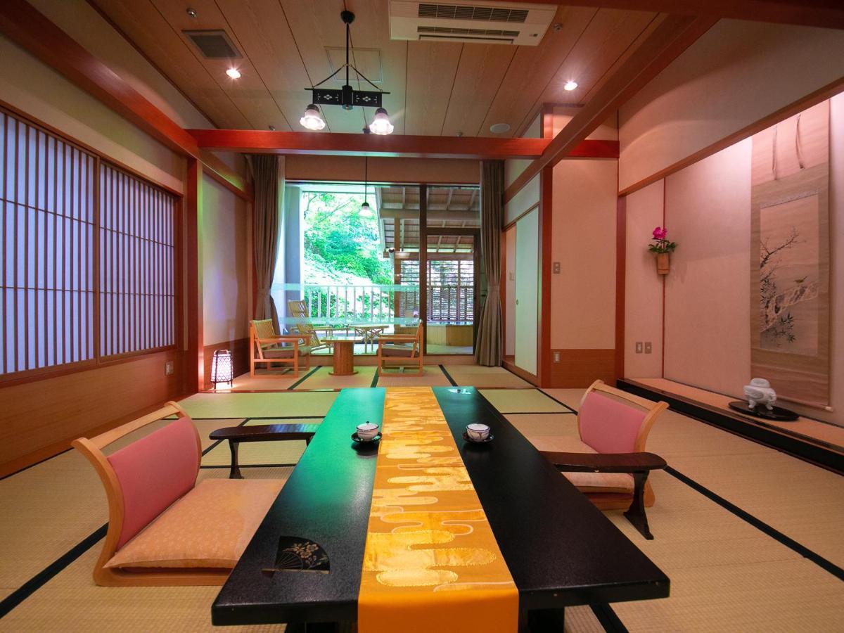 Iwakuni Kokusai Kanko Hotel Ngoại thất bức ảnh